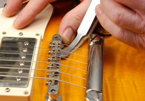 Building a guitar - installing a tune-o-matic bridge